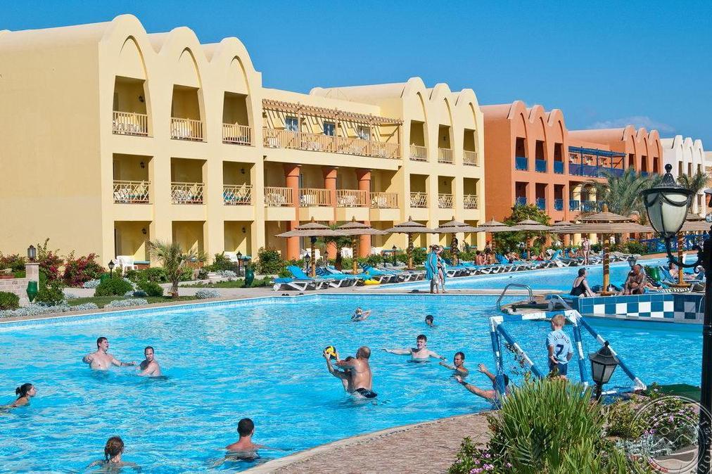 TITANIC BEACH SPA & AQUA PARK 