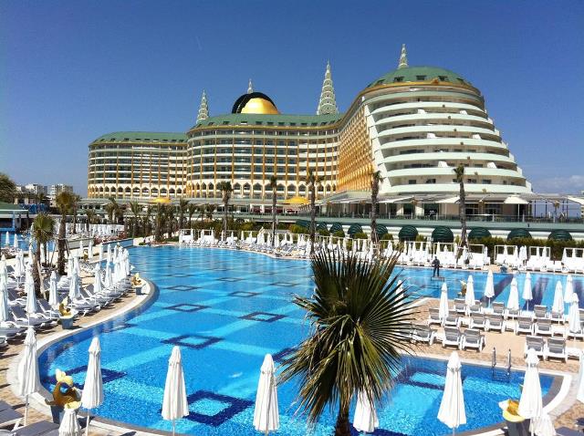 DELPHIN IMPERIAL 5 *