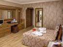 LAUR HOTELS -Снимка4