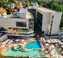 Нова година 2027 във Върнячка баня - хотел Tonanti & Spa 4*+ 